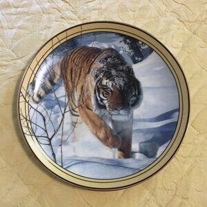 Decorative Wall Art Tiger Plate 'Snowy Quest' By Terry Isaac
